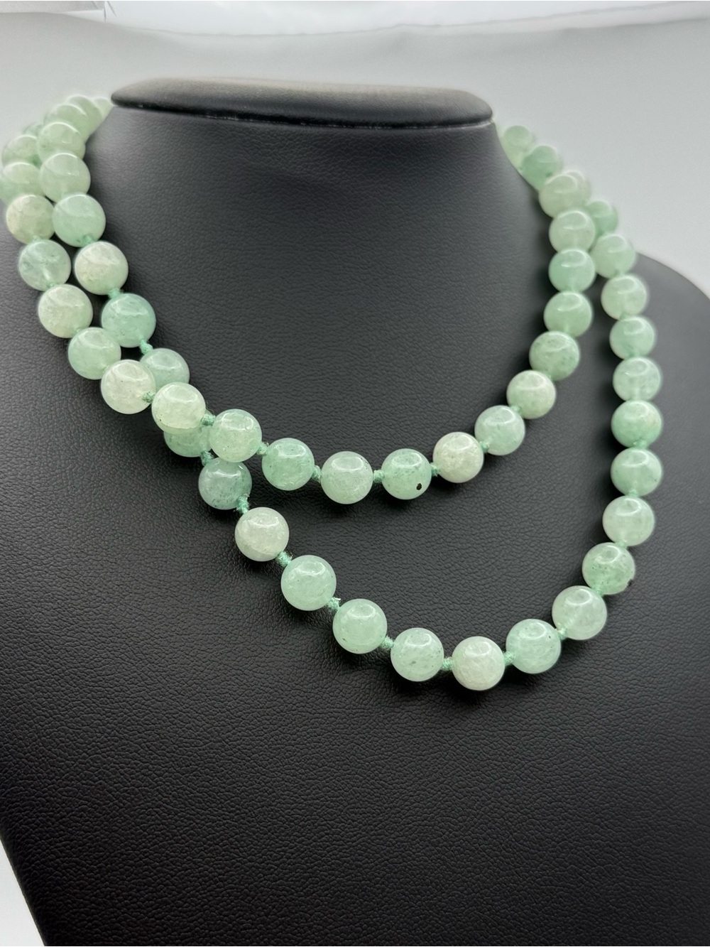 Elegant long Light Green jadeite hand knotted Beaded Necklace - Women Jewelry